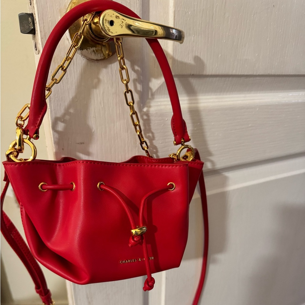 Gorgeous Charles & Keith Red Mini Bucket Bag with Gold Chain - Picture 3 of 5